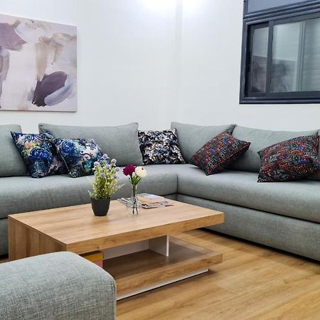Cosy 2 Bedrooms Apartment In The Heart Of คาซาบลังกา ภายนอก รูปภาพ